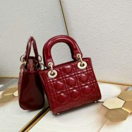 Picture of Dior Handbags _SKUfw239218826fw